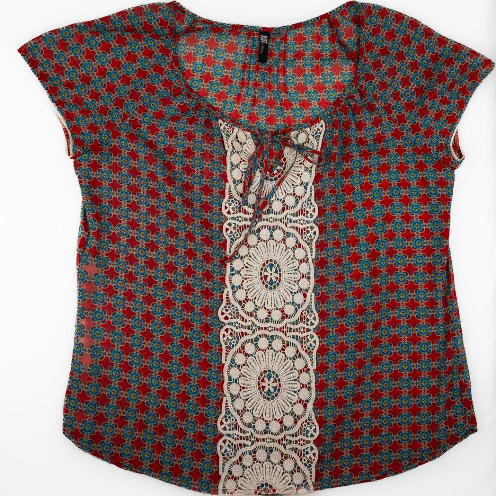 Kut from the Kloth Sheer Floral Lace Panel Short Sleeve, XL, Red & Blue